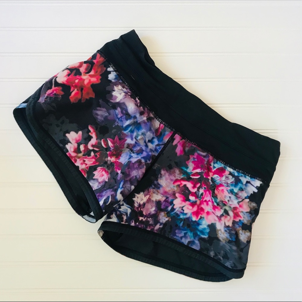 Lululemon Black Floral (lined) Shorts -Size 6